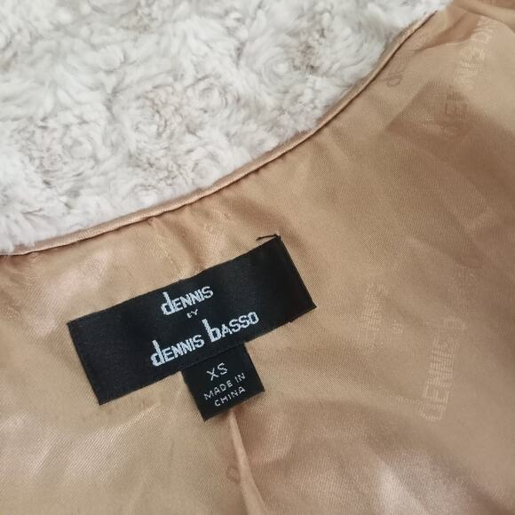 Dennis Brasso Faux Fur Coat Rosette Pattern XS Creamy Tan Gold Satin Pockets - Picture 7 of 14